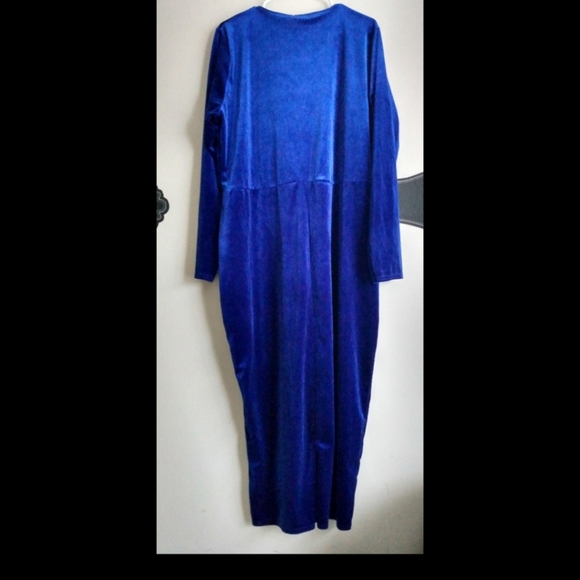 🆕 LISTING!! BNWOT PRETTY LITTLE THING PLUS BRIGHT BLUE VELVET CORSET MIDI DRESS - Picture 11 of 14